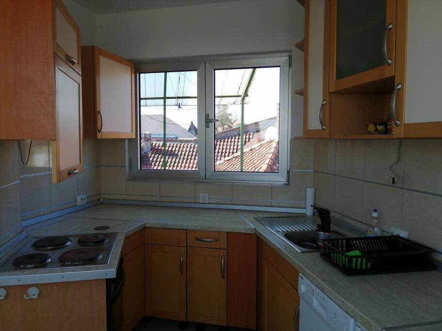 Apartment Natasa 3 *